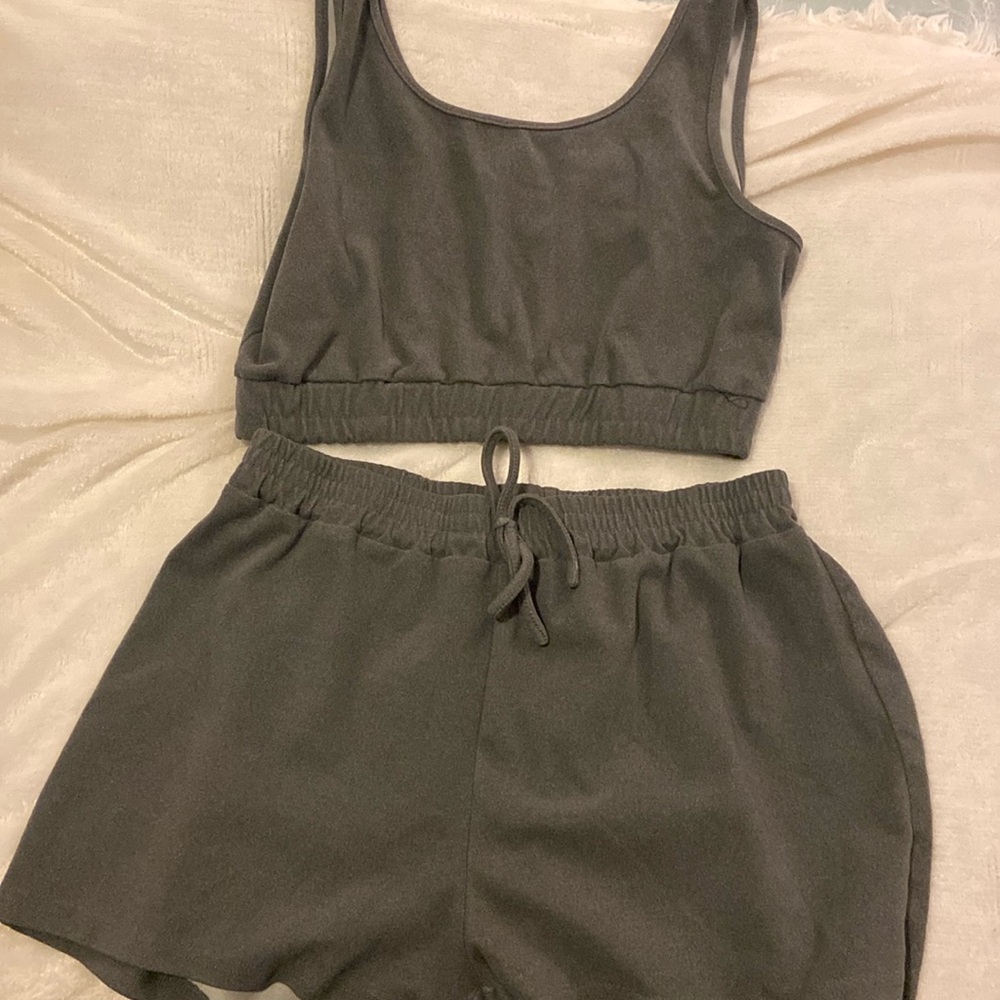 Grey women’s XL lounge set